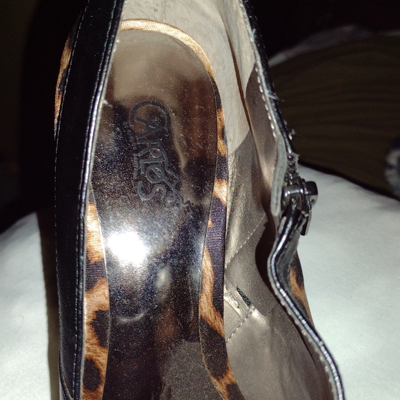 Carlos Santana “Chica” Leopard Print Heels Size 7.5 - Picture 5 of 6
